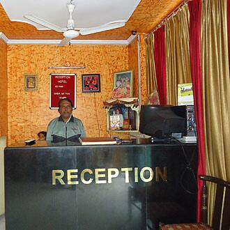 Hotel Lords Plaza, Srinagar Uk 2